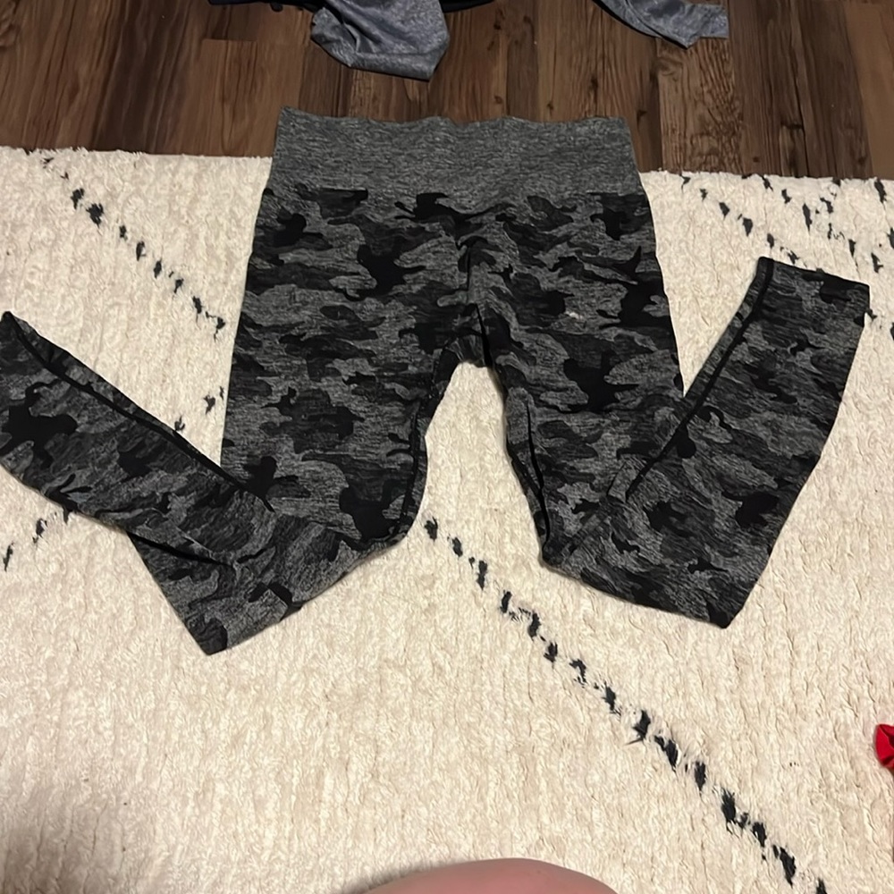 Black/Grey camo Amazon leggings